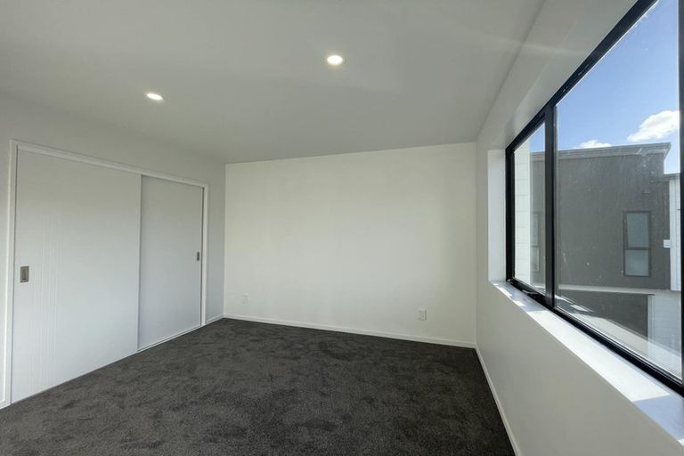 Photo of property in 26 Sandgate Avenue, Botany Downs, Auckland, 2010