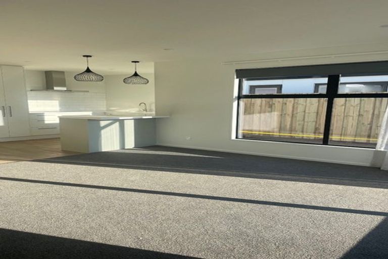 Photo of property in 6 Riroriro Lane, Halswell, Christchurch, 8025