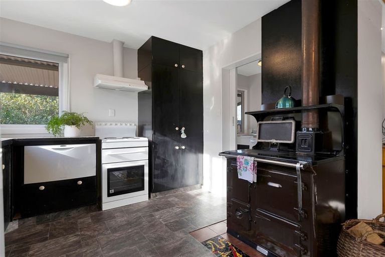 Photo of property in 15 Harewood Road, Oxford, 7430