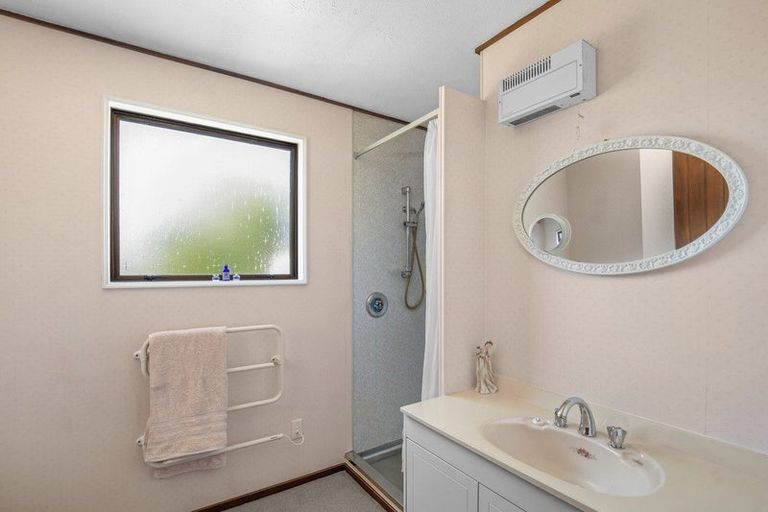 Photo of property in 77 Newcastle Street, Clyde, 9330