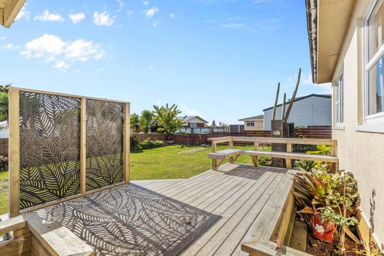 Photo of property in 205 South Road, Spotswood, New Plymouth, 4310