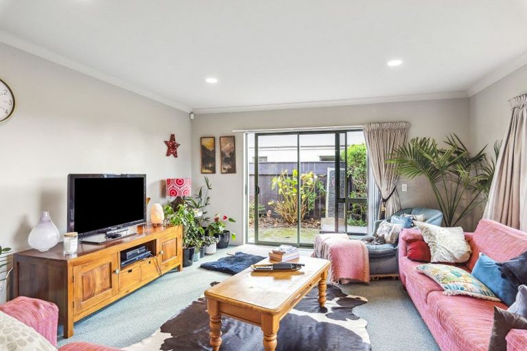 Photo of property in 17 Manhattan Court, Paraparaumu Beach, Paraparaumu, 5032