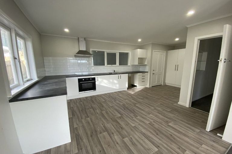 Photo of property in 39 Ambler Avenue, Glen Eden, Auckland, 0602