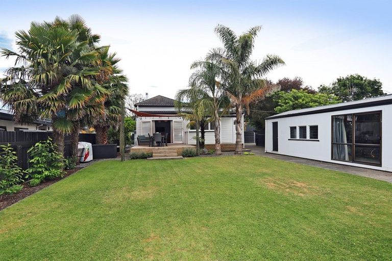 Photo of property in 4 Lamason Street, Greenmeadows, Napier, 4112
