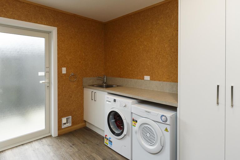 Photo of property in 117 Atawhai Road, Fitzherbert, Palmerston North, 4410