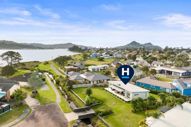 Photo of property in 598 Waterways Parade, Pauanui, Hikuai, 3579
