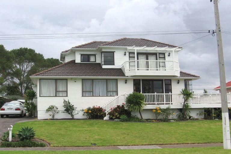 Photo of property in 111 Dunkirk Road, Panmure, Auckland, 1072