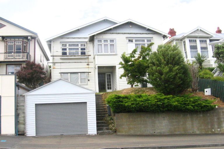 Photo of property in 74 Northland Road, Northland, Wellington, 6012