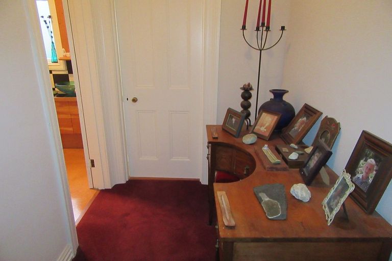 Photo of property in 43 Rhodes Street, Waimate, 7924