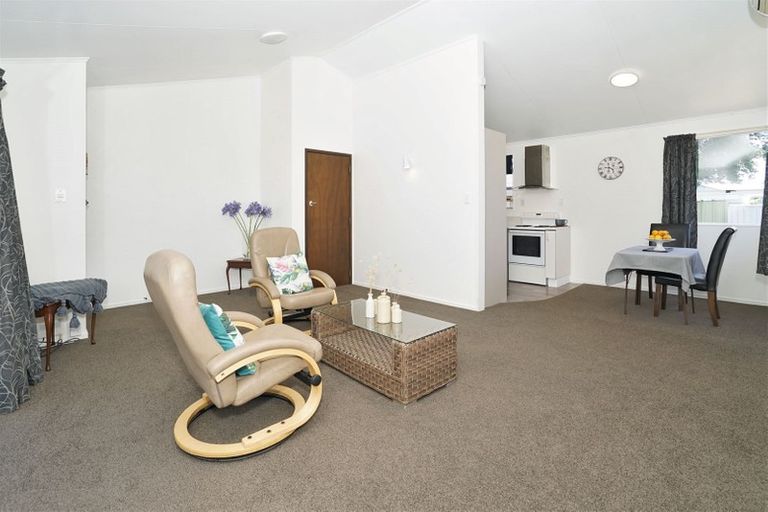 Photo of property in 4 Elmwood Crescent, Pukete, Hamilton, 3200