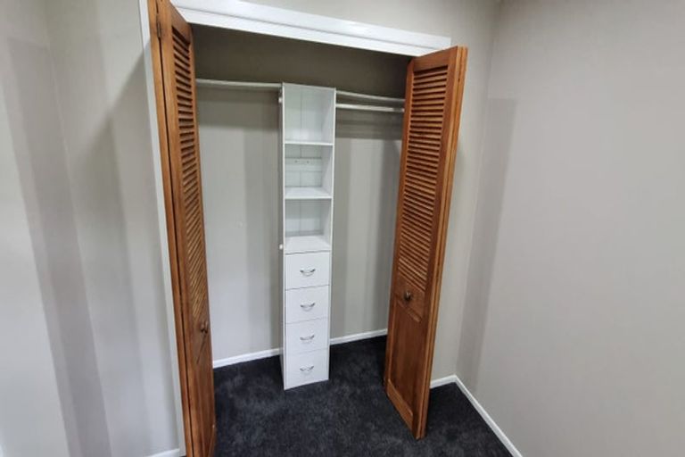 Photo of property in 124 Browns Bay Road, Rothesay Bay, Auckland, 0630