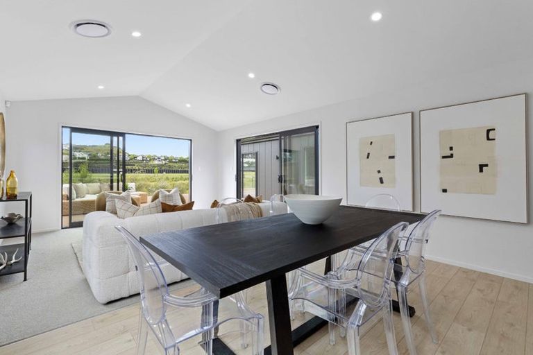 Photo of property in 17 Kirian Lane, Pollok, 2684