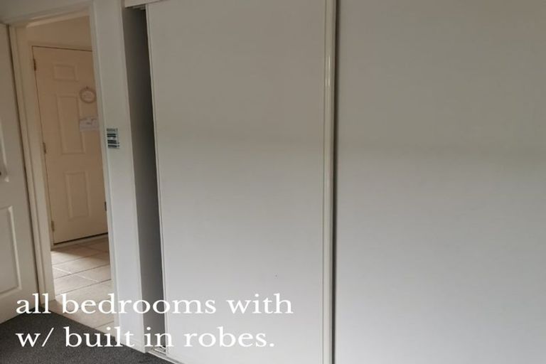 Photo of property in 6 Warner Place, Heathcote Valley, Christchurch, 8022