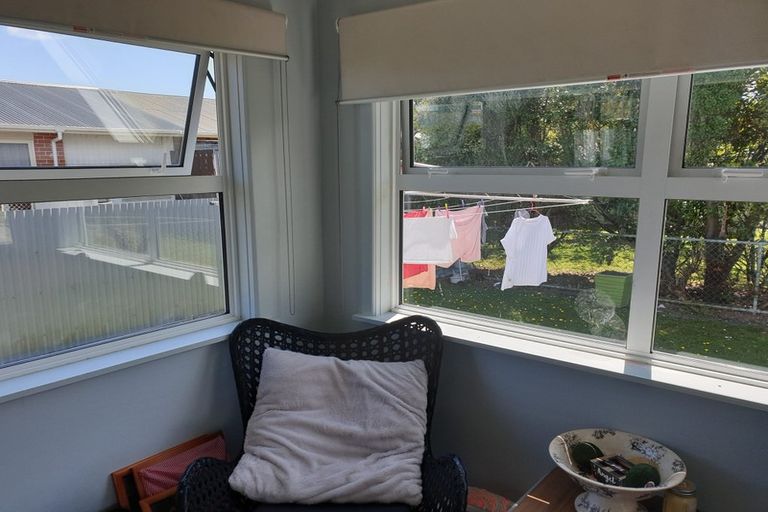 Photo of property in 6 Eton Place, Levin, 5510