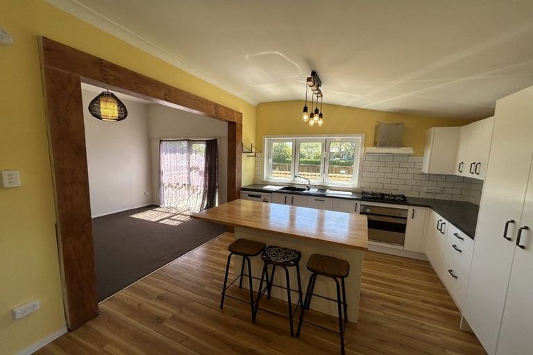 Photo of property in 1 Sedcole Street, Pahiatua, 4910