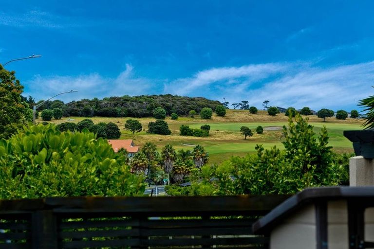 Photo of property in 61 Clea View, Gulf Harbour, Whangaparaoa, 0930