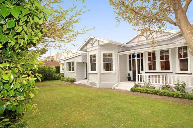 Photo of property in 114 Richmond Street, Petone, Lower Hutt, 5012