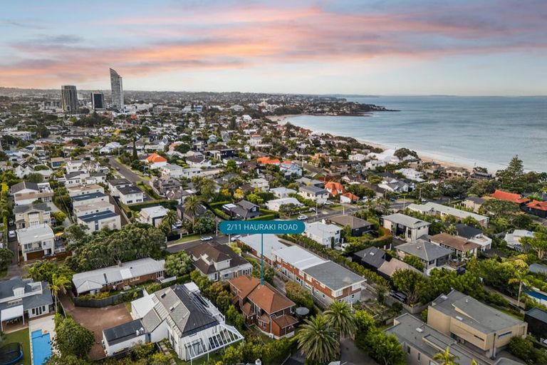 Photo of property in 2/11 Hauraki Road, Hauraki, Auckland, 0622