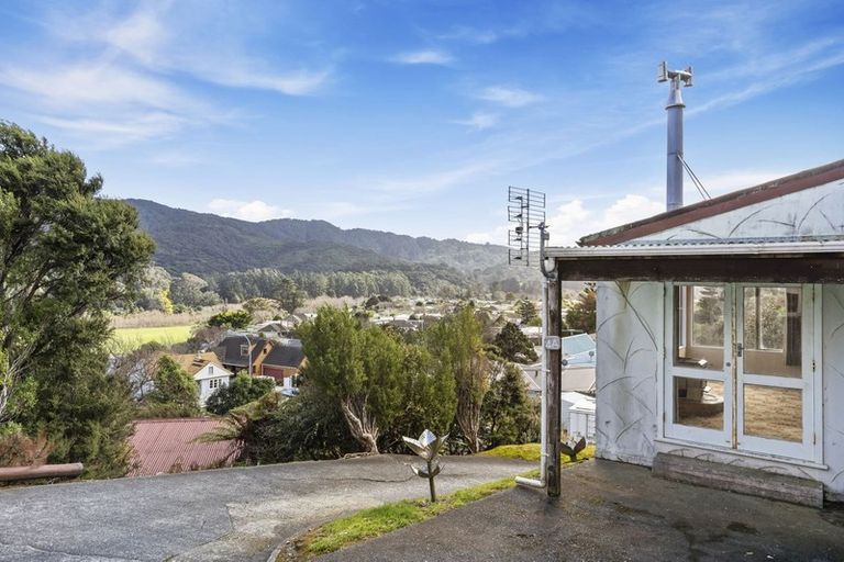 Photo of property in 4a August Avenue, Wainuiomata, Lower Hutt, 5014