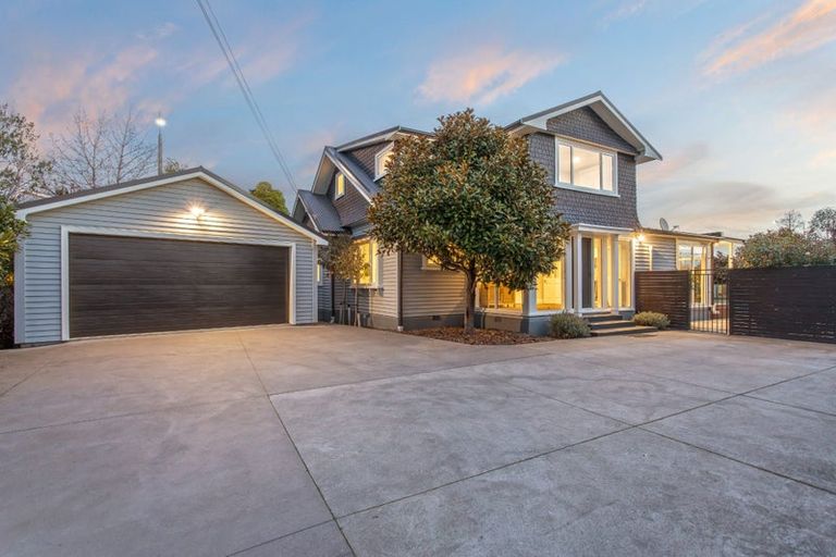 Photo of property in 3 Strowan Road, Strowan, Christchurch, 8052