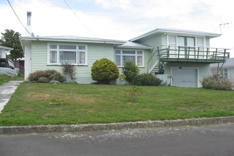 Photo of property in 56 Wakeman Street, Pahiatua, 4910