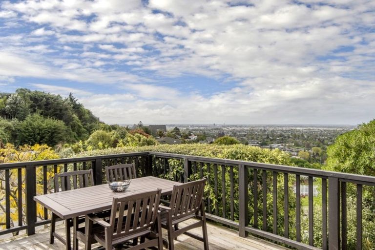 Photo of property in 42 Whareora Terrace, Cashmere, Christchurch, 8022