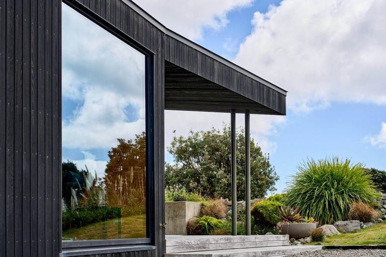 Photo of property in 94 Paetawa Road, Peka Peka, Waikanae, 5391