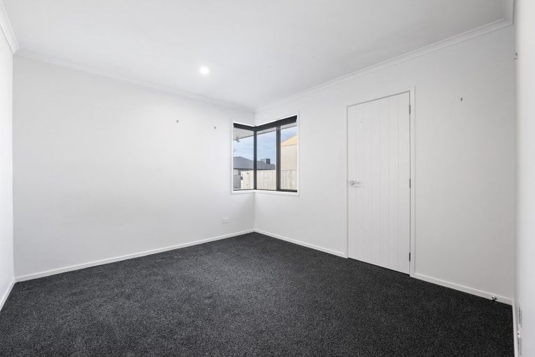 Photo of property in 3/48a Celia Street, Stratford, 4332