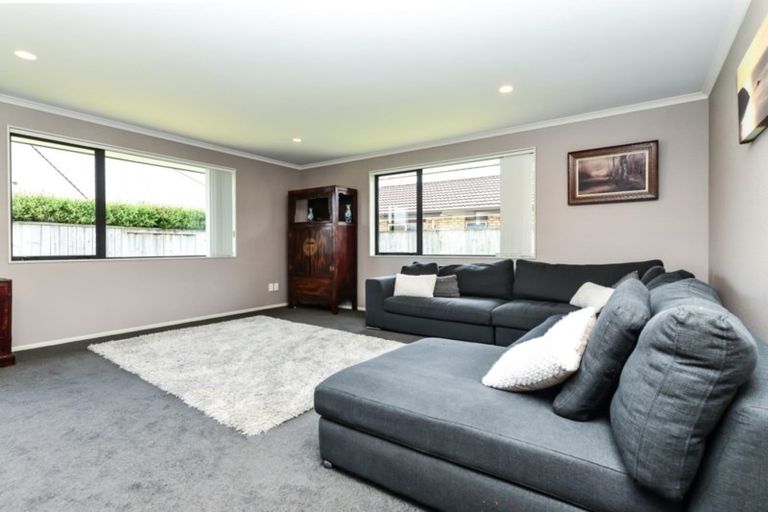 Photo of property in 158 Saint James Drive, Huntington, Hamilton, 3210