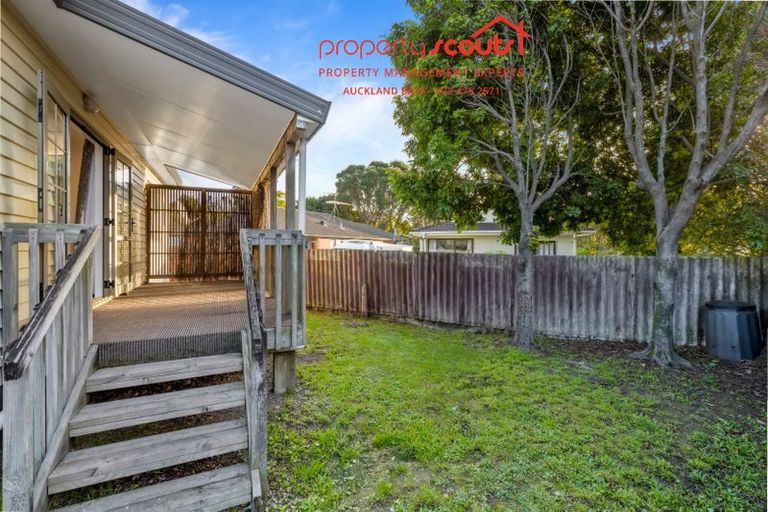 Photo of property in 551 Swanson Road, Ranui, Auckland, 0612