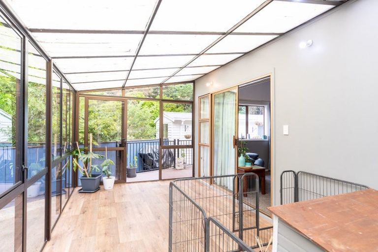 Photo of property in 8 Harold Grove, Stokes Valley, Lower Hutt, 5019