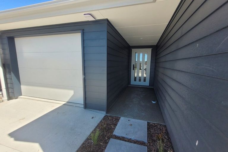 Photo of property in 9 Higgins Street, Woodend, 7610