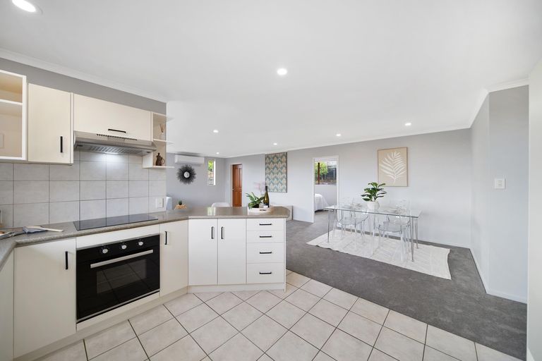 Photo of property in 13 Keri Vista Rise, Papakura, 2110