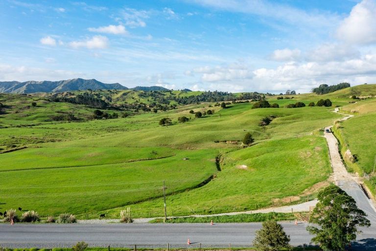 Photo of property in 184 Tangowahine Valley Road, Tangowahine, 0372