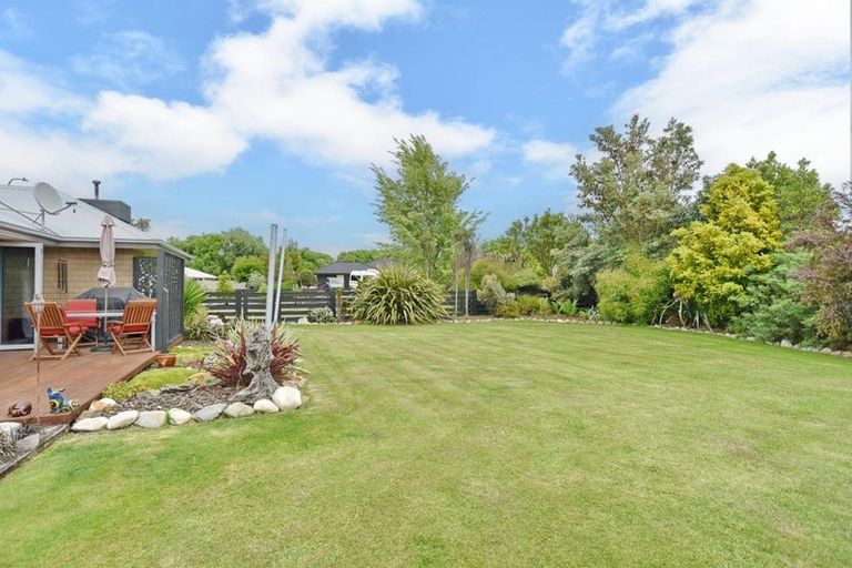 Photo of property in 9 Riverside Way, Amberley, 7410