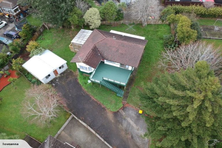 Photo of property in 16 Ransom Smyth Drive, Goodwood Heights, Auckland, 2105