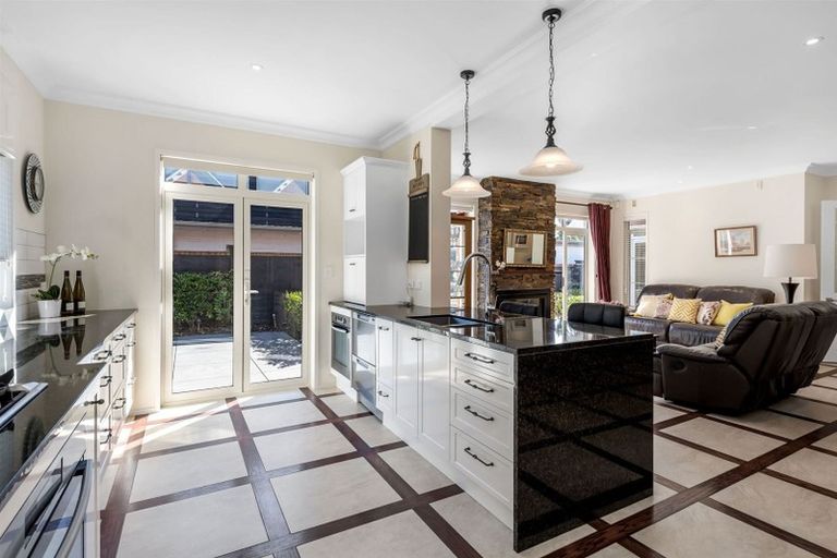 Photo of property in 24 The Mews, Shamrock Park, Auckland, 2016