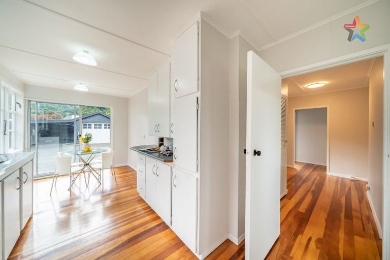 Photo of property in 33 Milne Crescent, Taita, Lower Hutt, 5011