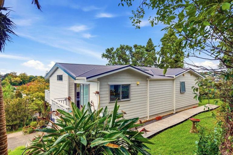 Photo of property in 6 Kegworth Place, Browns Bay, Auckland, 0630