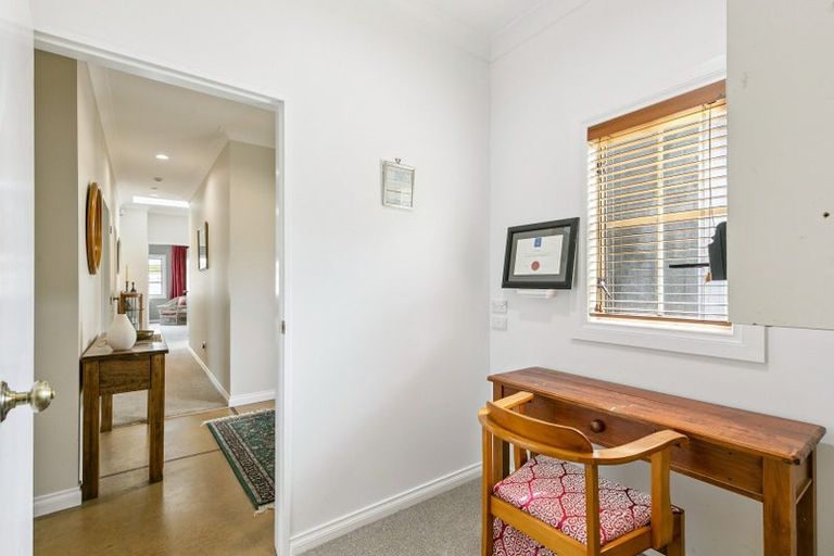 Photo of property in 82 Realm Drive, Paraparaumu, 5032