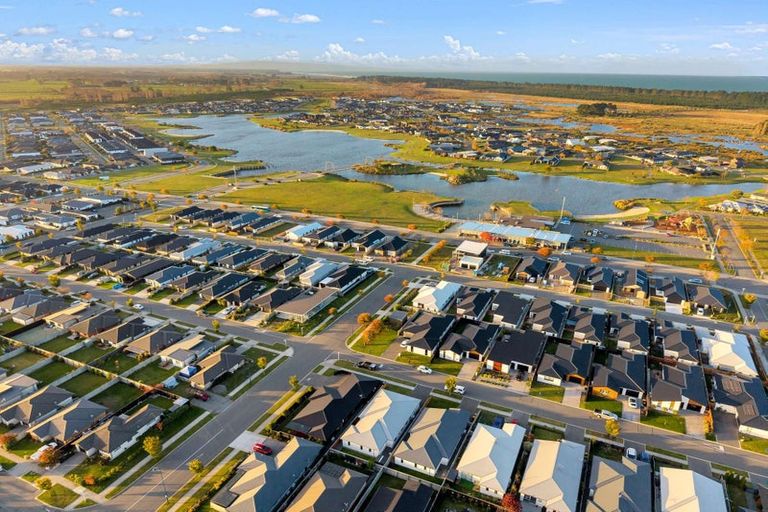 Photo of property in 13 Pakohe Street, Pegasus, 7612