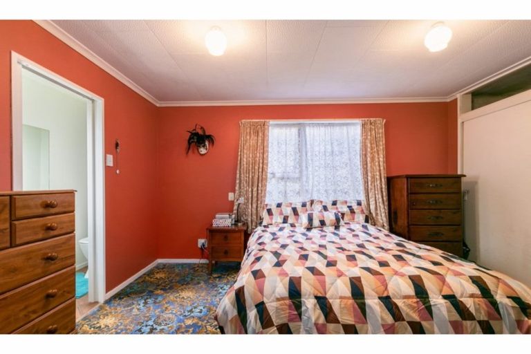 Photo of property in 110 Holborn Drive, Stokes Valley, Lower Hutt, 5019