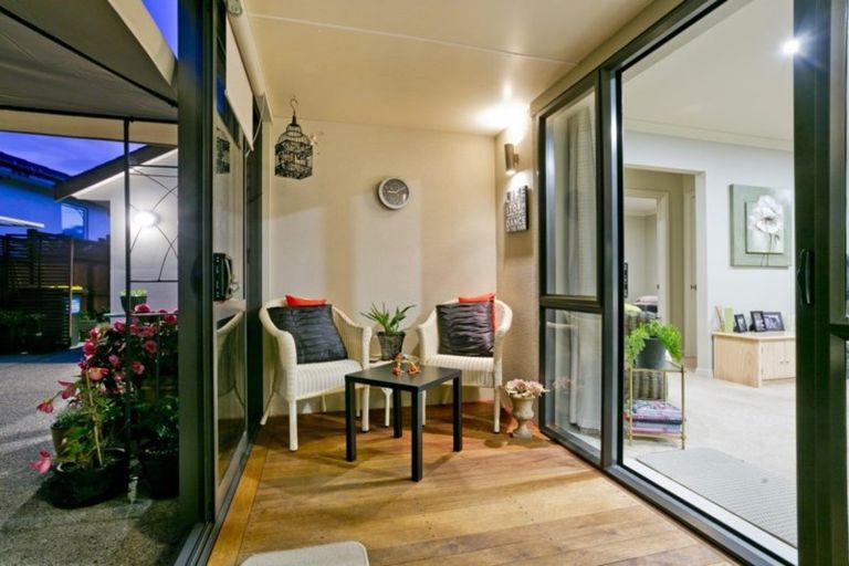 Photo of property in 2 Archer Rayner Place, Greenhithe, Auckland, 0632