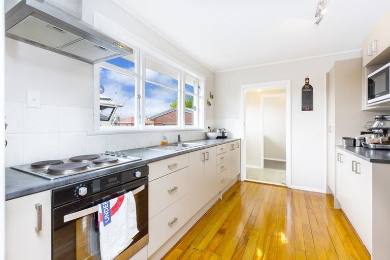 Photo of property in 61 Hikurangi Street, Trentham, Upper Hutt, 5018