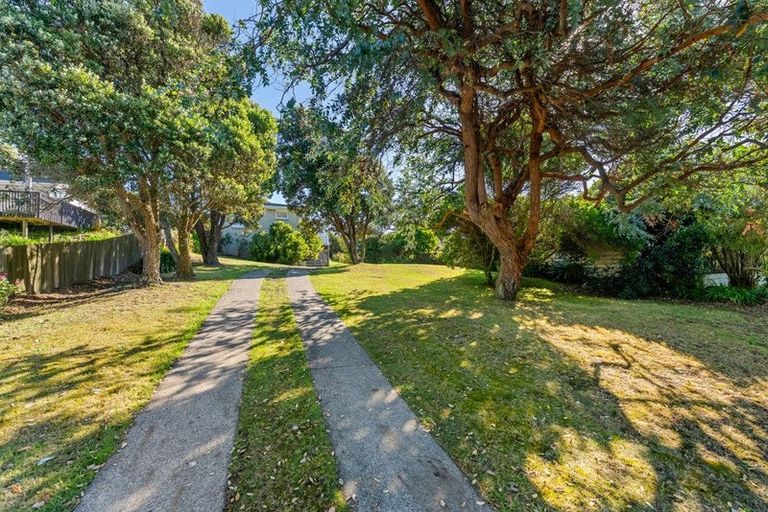Photo of property in 49 William Street, Waikanae Beach, Waikanae, 5036