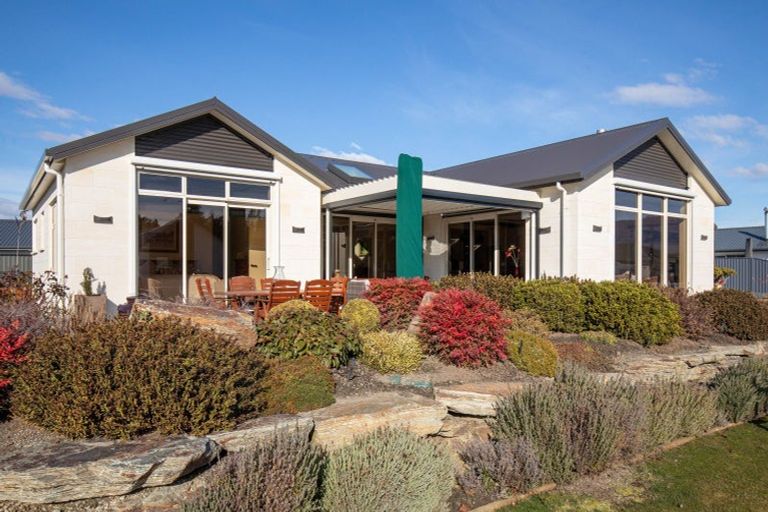 Photo of property in 52 Larch Crescent, Alexandra, 9320