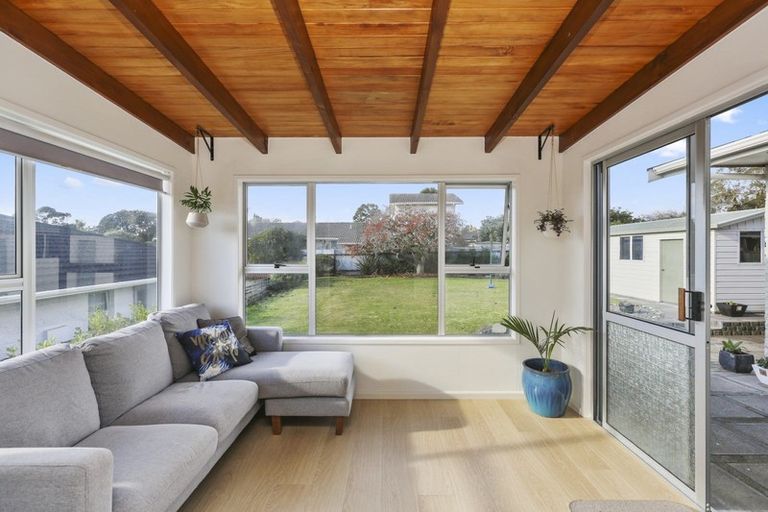 Photo of property in 10 Magnolia Drive, Westown, New Plymouth, 4310