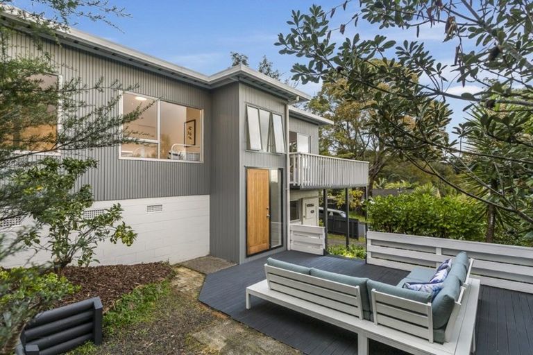 Photo of property in 1/15 Simon Ellice Drive, Bayview, Auckland, 0629