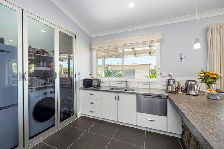 Photo of property in 151 Pembroke Street, Carterton, 5713