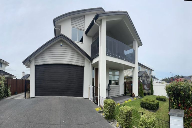 Photo of property in 50 Milano Boulevard, Karaka, Papakura, 2113